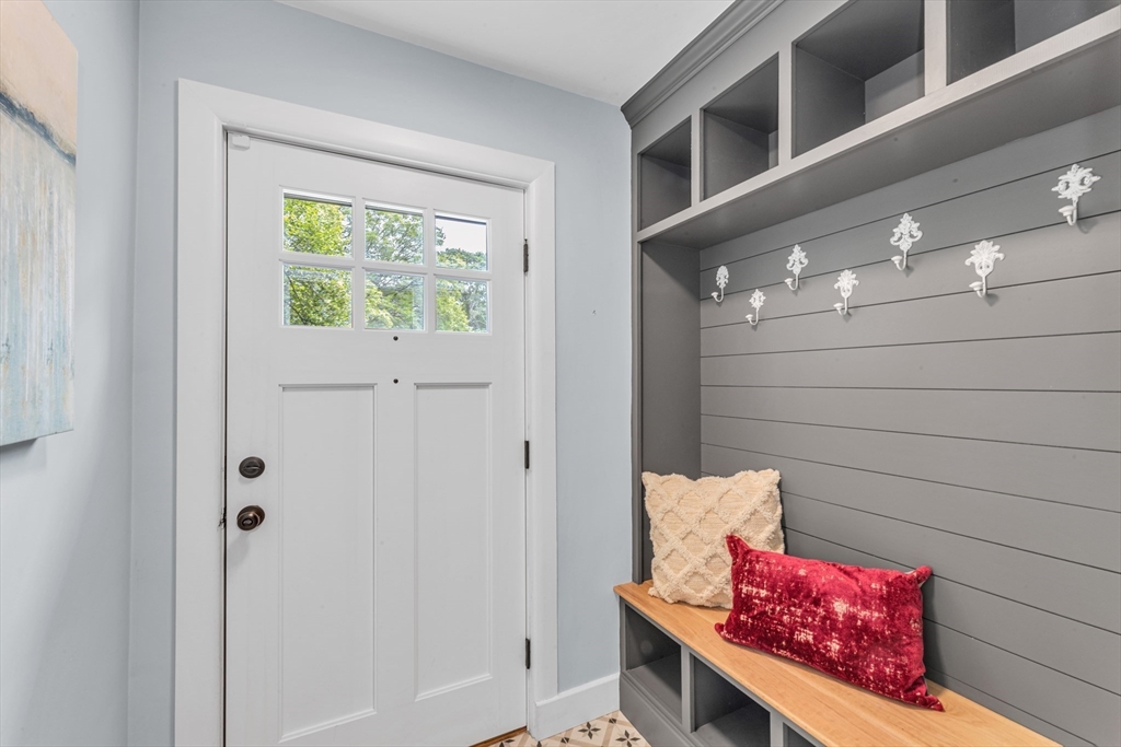 69 Hackensack Road Chestnut Hill, MA 02467 - Photo 8 of 38