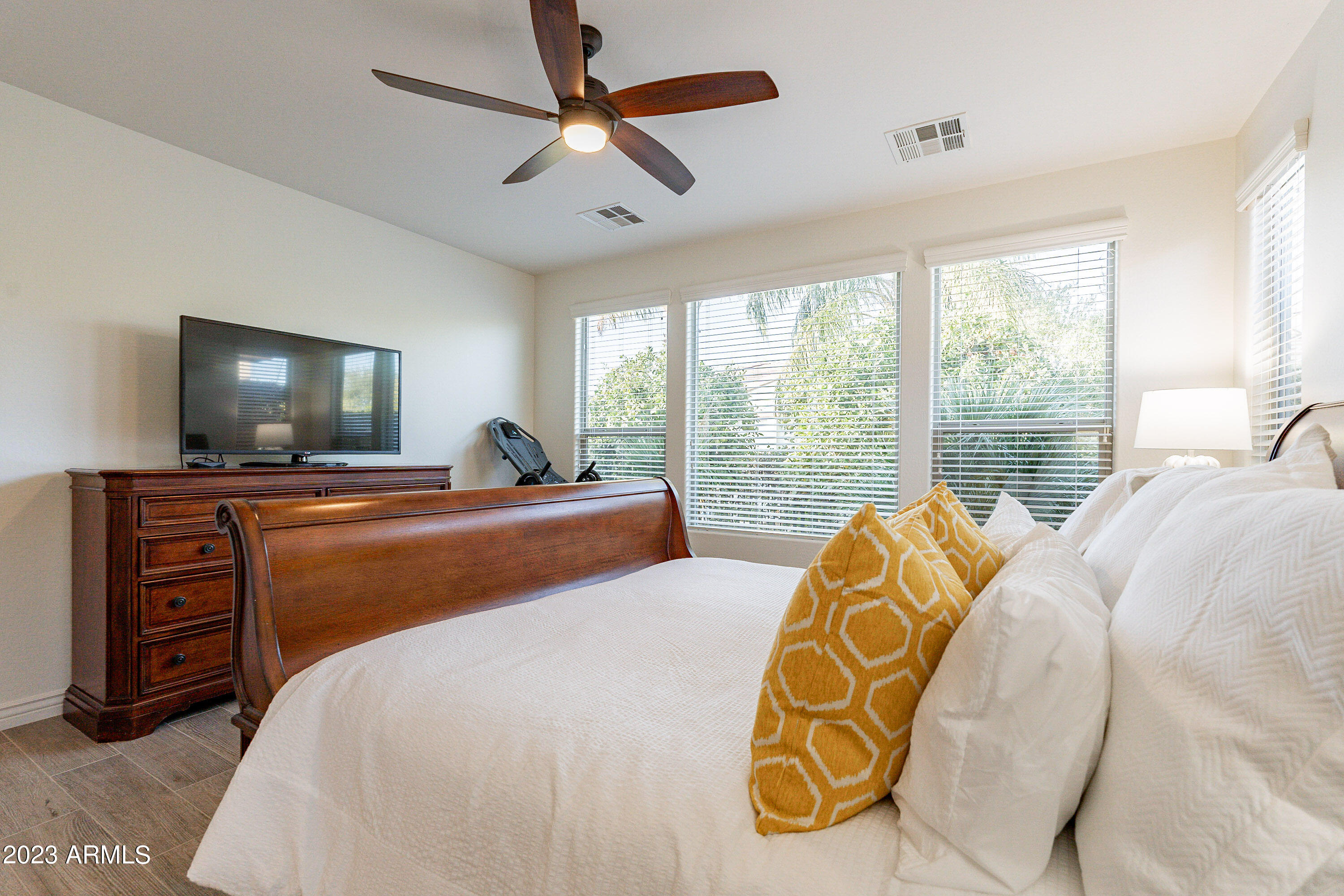 1678 East Grand Ridge Road San Tan Valley, AZ 85140 - Photo 26 of 76 Grand-HD-30