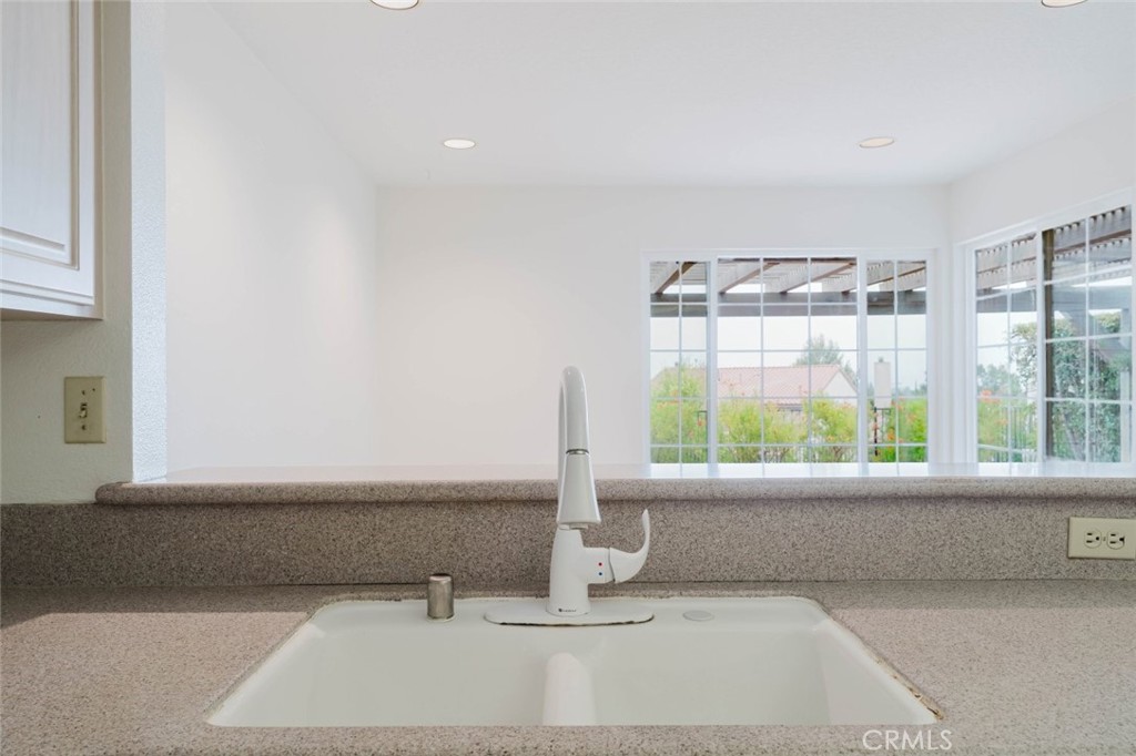 11266 Key W Avenue, Unit 5 Porter Ranch, CA 91326 - Photo 8 of 34