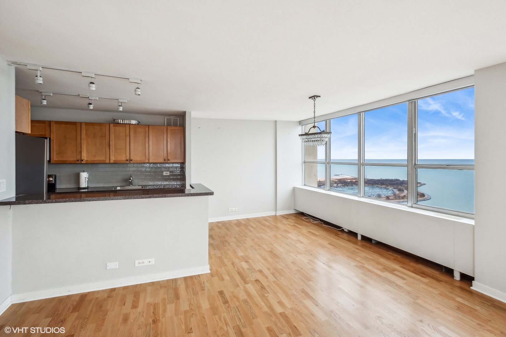 655 West Irving Park Road, Unit 5101 Chicago, IL 60613 - Photo 4 of 27