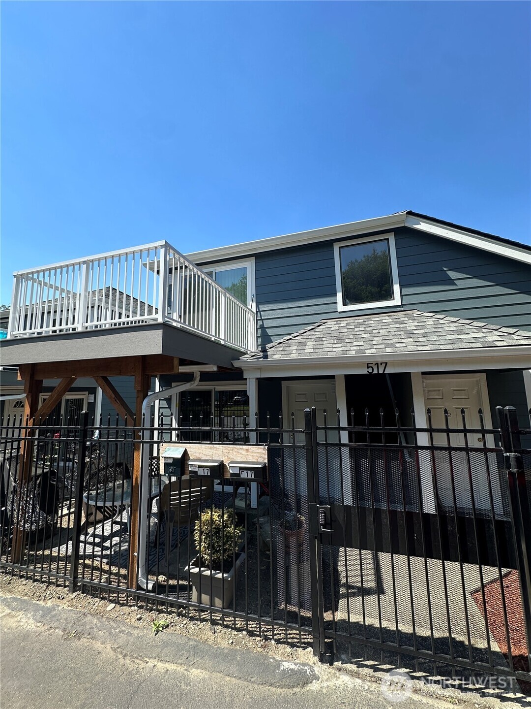 517 Burnett Avenue South, Unit 1 Renton, WA 98057 - Photo 1 of 1