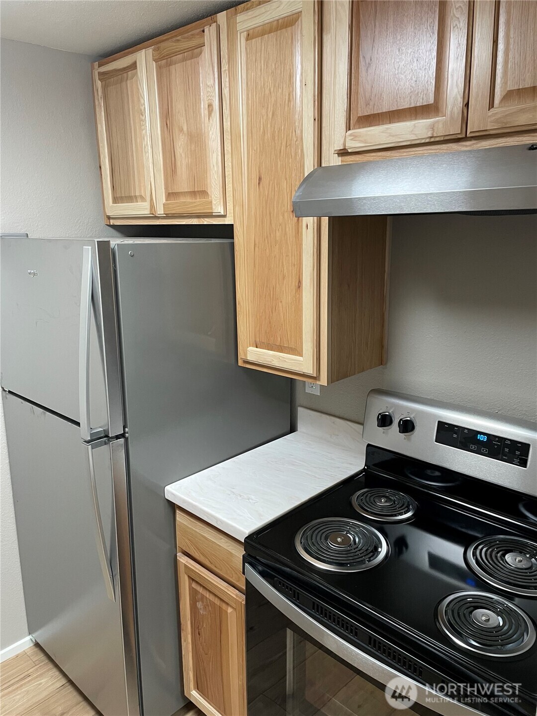 517 Burnett Avenue South, Unit 1 Renton, WA 98057 - Photo 6 of 19