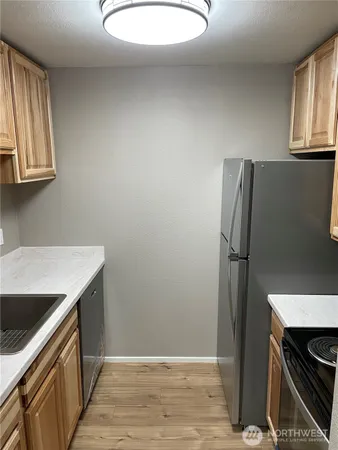 $1,500 | 517 Burnett Avenue South, Unit 1, Renton, WA 98057