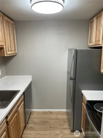 $1,650 | 517 Burnett Avenue South, Unit 1, Renton, WA 98057