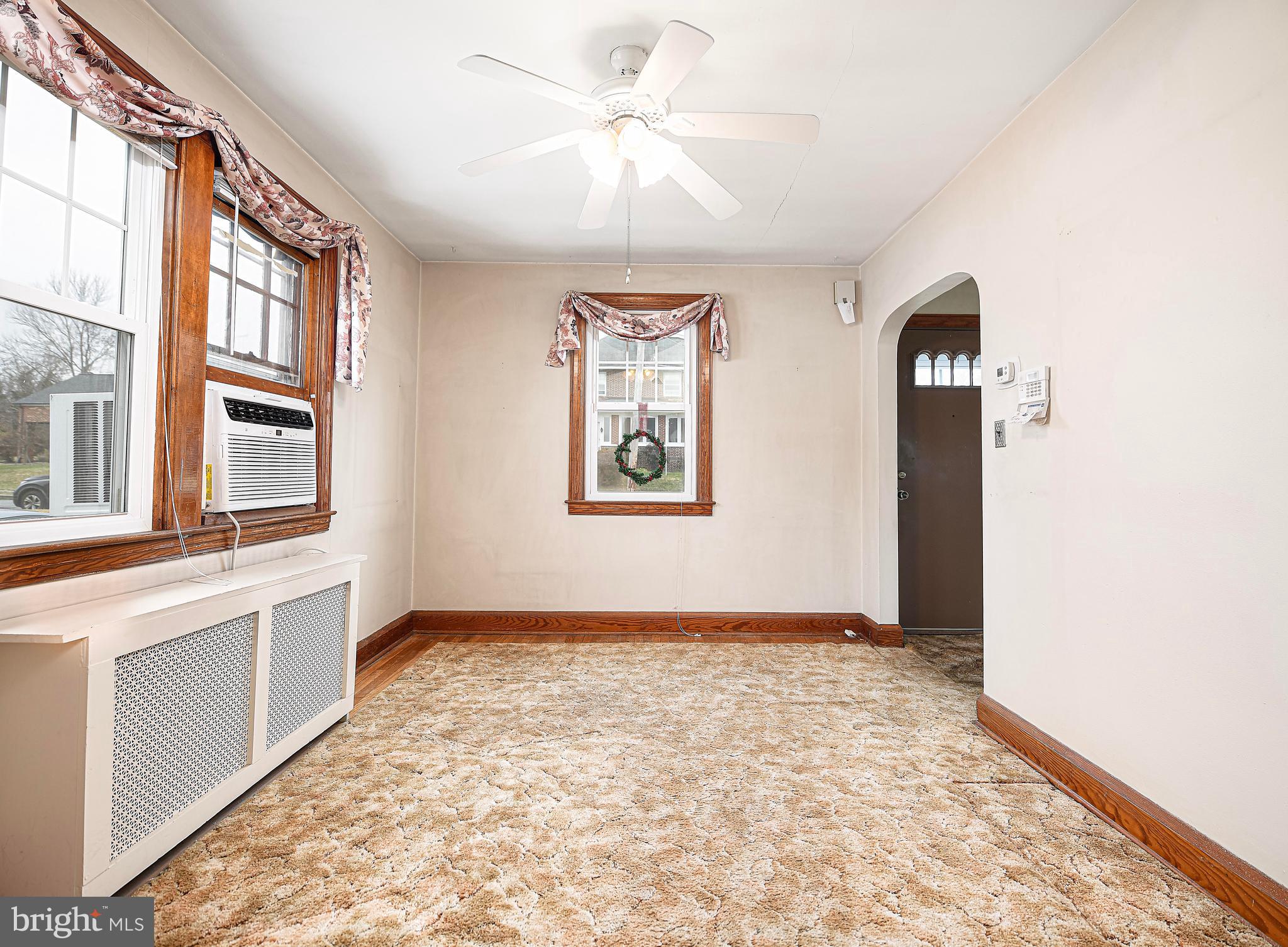 6212 Tramore Road Baltimore, MD 21214 - Photo 9 of 23