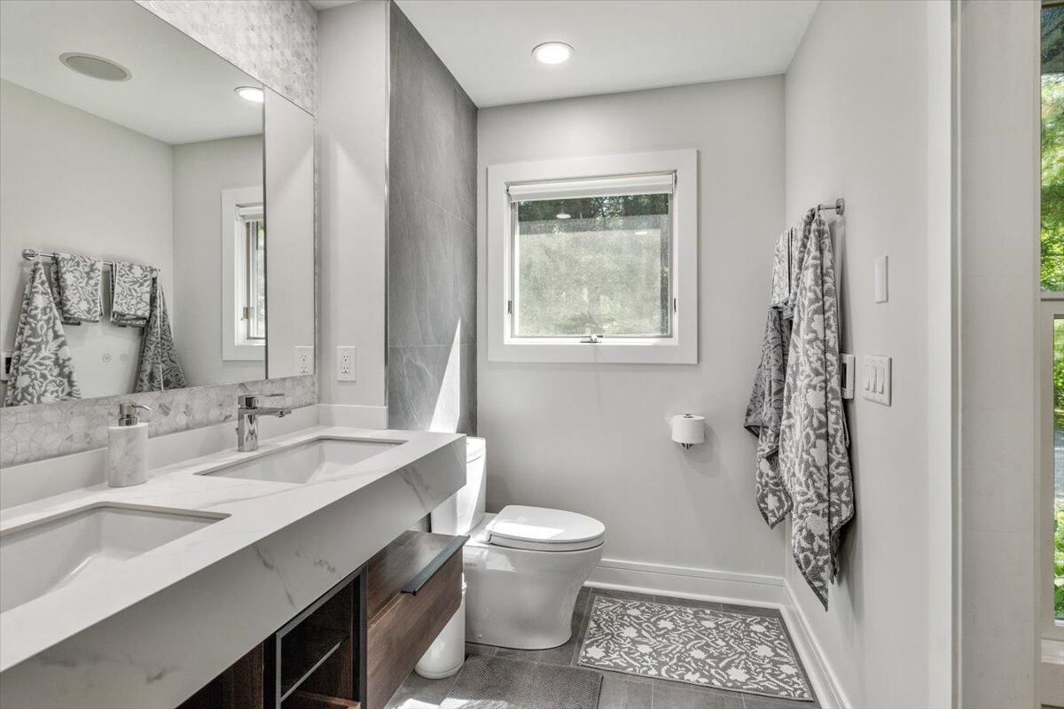 8773 Elm Valley Road Three Oaks, MI 49128 - Photo 31 of 51 32-EK2A0777