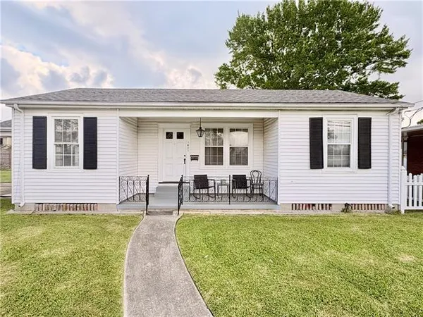 $1,875 | 107 Estes Street, Metairie, LA 70001