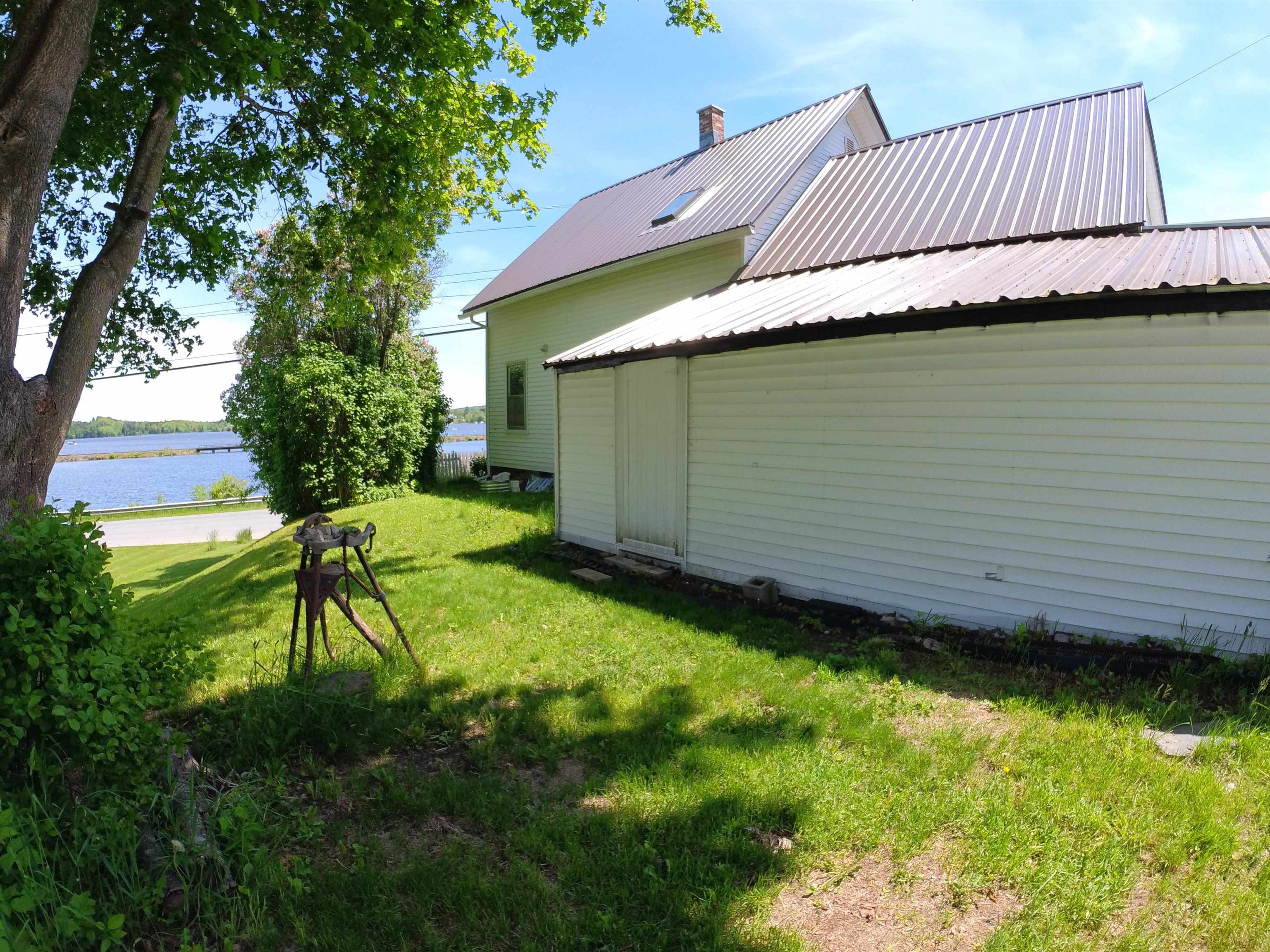 177 Lake Road Newport, VT 05855 - Photo 5 of 18