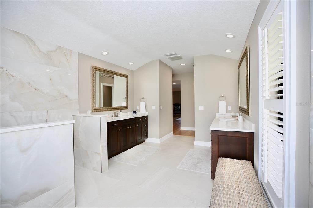 5806 Cruiser Way Tampa, FL 33615 - Photo 36 of 98