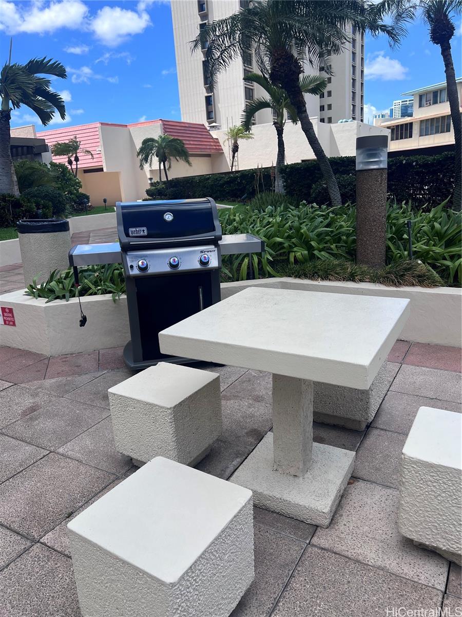 1650 Ala Moana Boulevard, Unit 3107 Honolulu, HI 96815 - Photo 10 of 22 a view of outdoor space and seating area