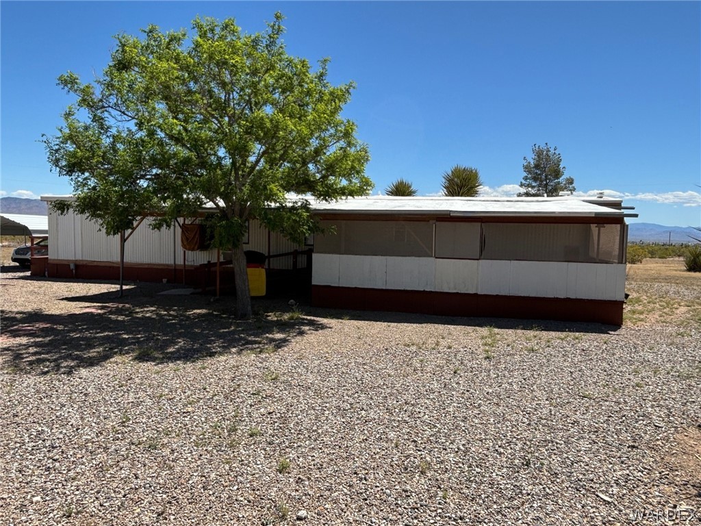 3565 Ehrenberg Road Golden Valley, AZ 86413 - Photo 13 of 63 a view of a backyard