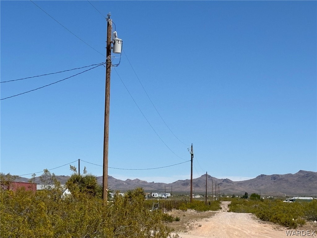 3565 Ehrenberg Road Golden Valley, AZ 86413 - Photo 2 of 63 a view of a city with a lake view