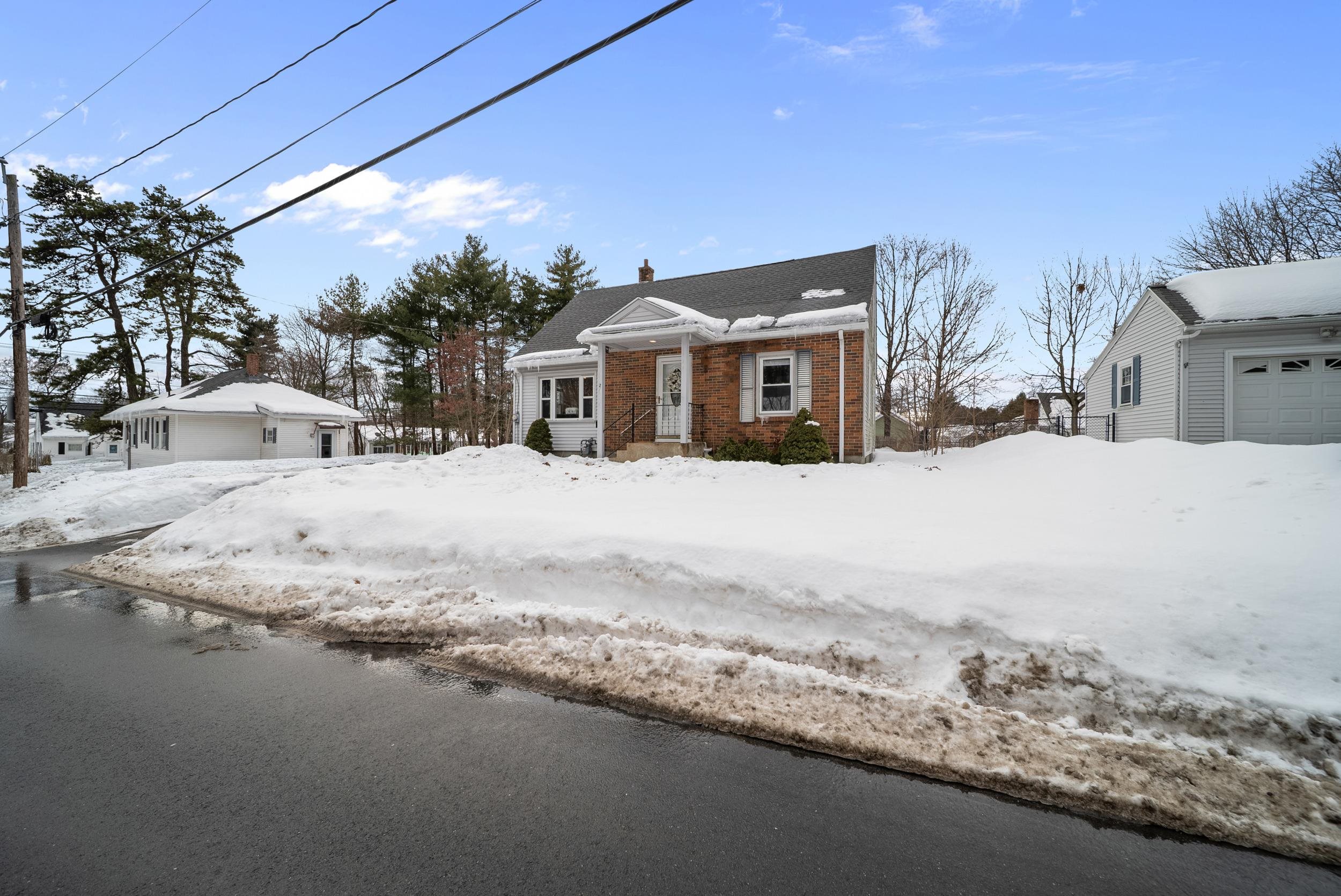 27 Wason Avenue Nashua, NH 03060 - Photo 38 of 47