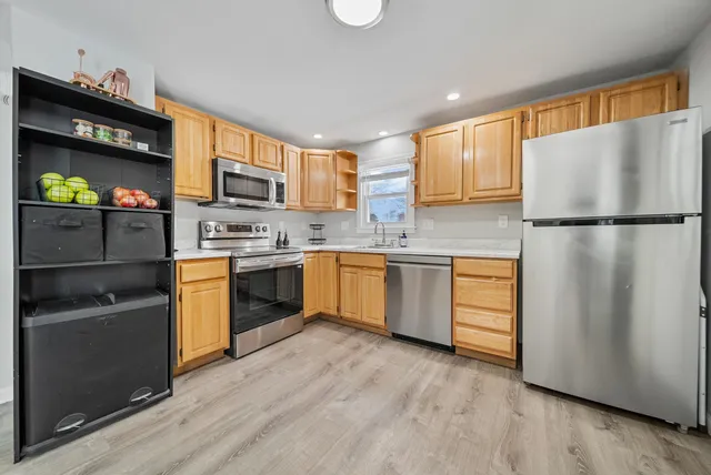 $450,000 | 27 Wason Avenue, Nashua, NH 03060