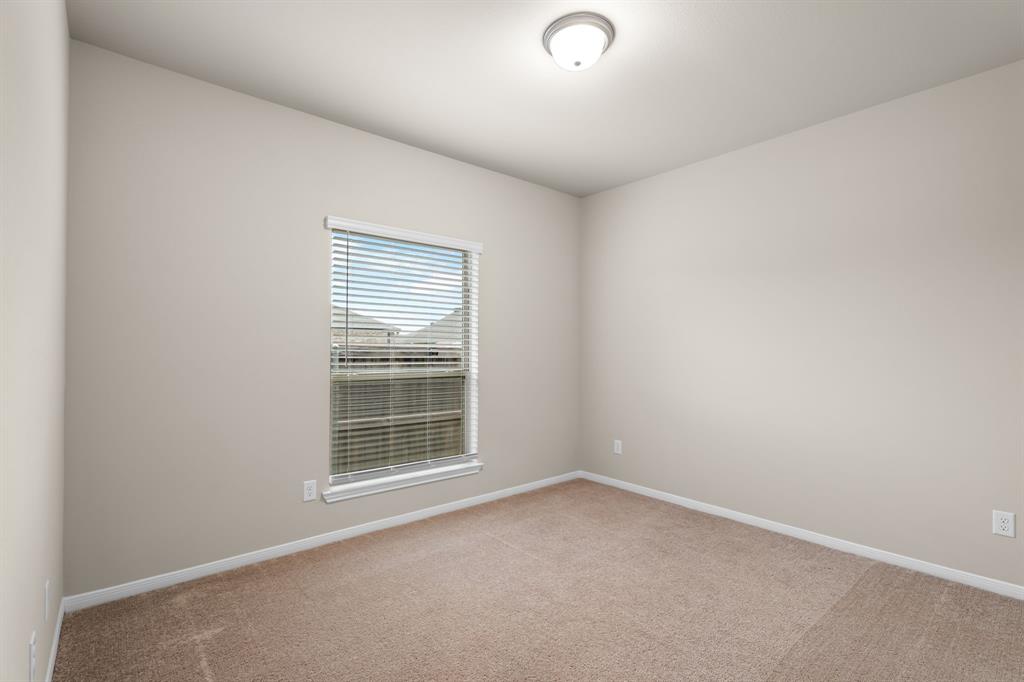 11233 Solar Street Lorena, TX 76655 - Photo 17 of 33 secondary bedroom