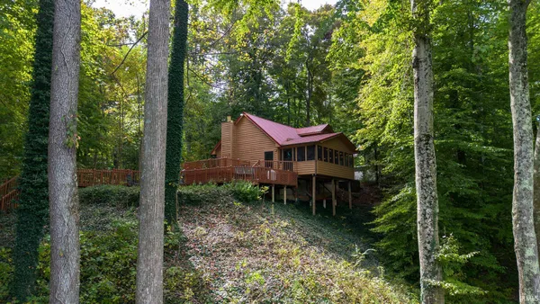 $859,900 | 1271 Cedar Lane, Spencer, IN 47460