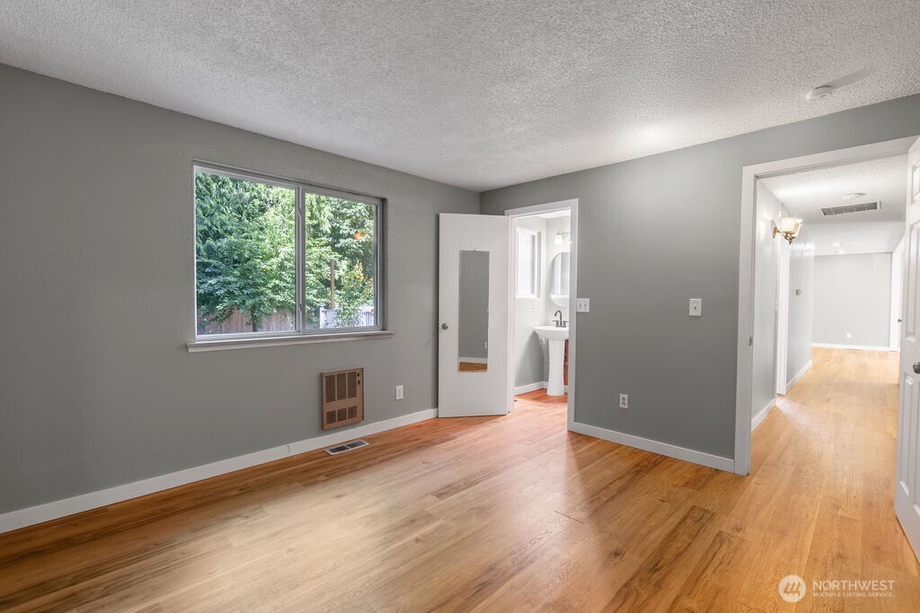 3800 Banner Road Southeast Port Orchard, WA 98366 - Photo 12 of 25 Gallery Image 12