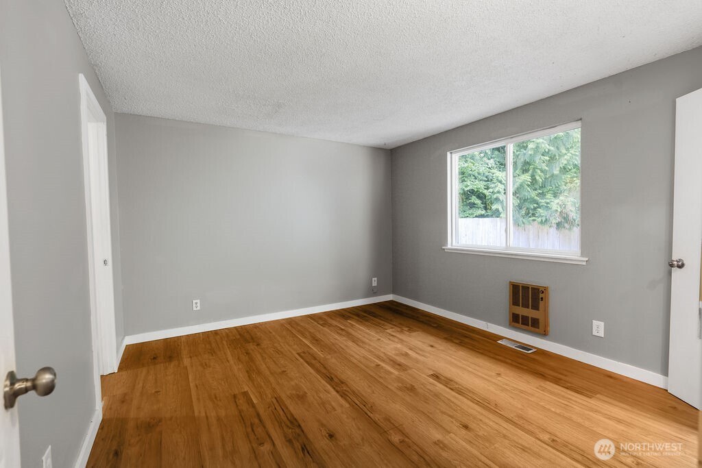 3800 Banner Road Southeast Port Orchard, WA 98366 - Photo 13 of 25 Gallery Image 13