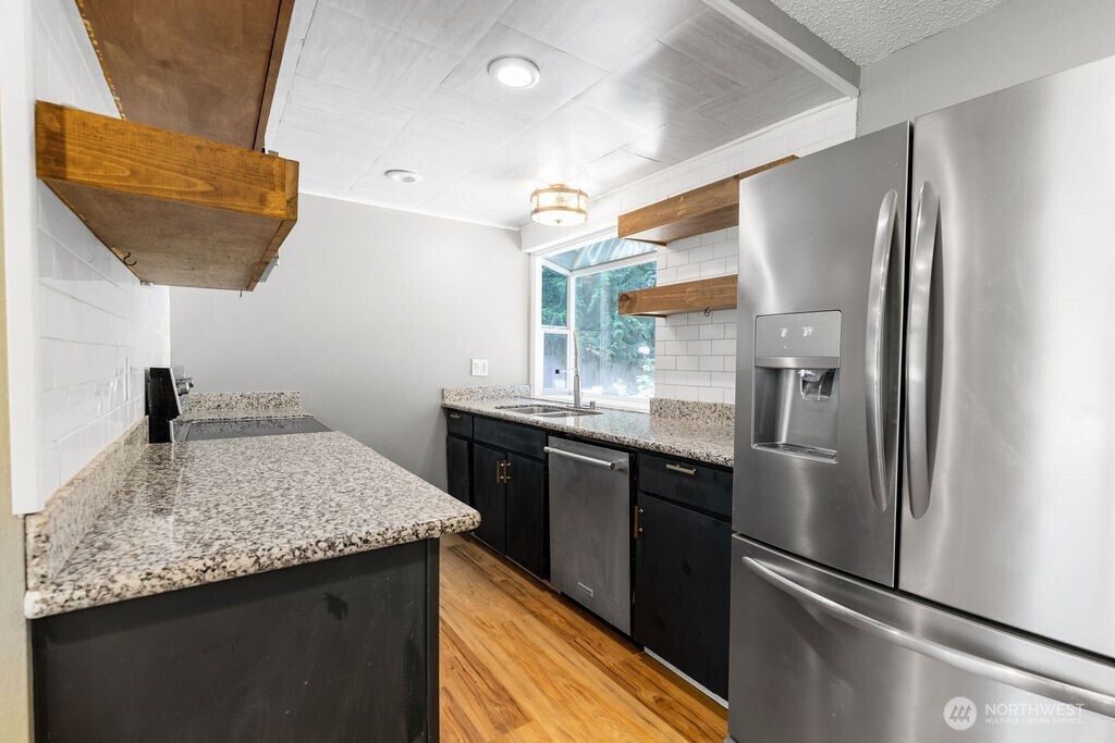 3800 Banner Road Southeast Port Orchard, WA 98366 - Photo 2 of 25 Gallery Image 2
