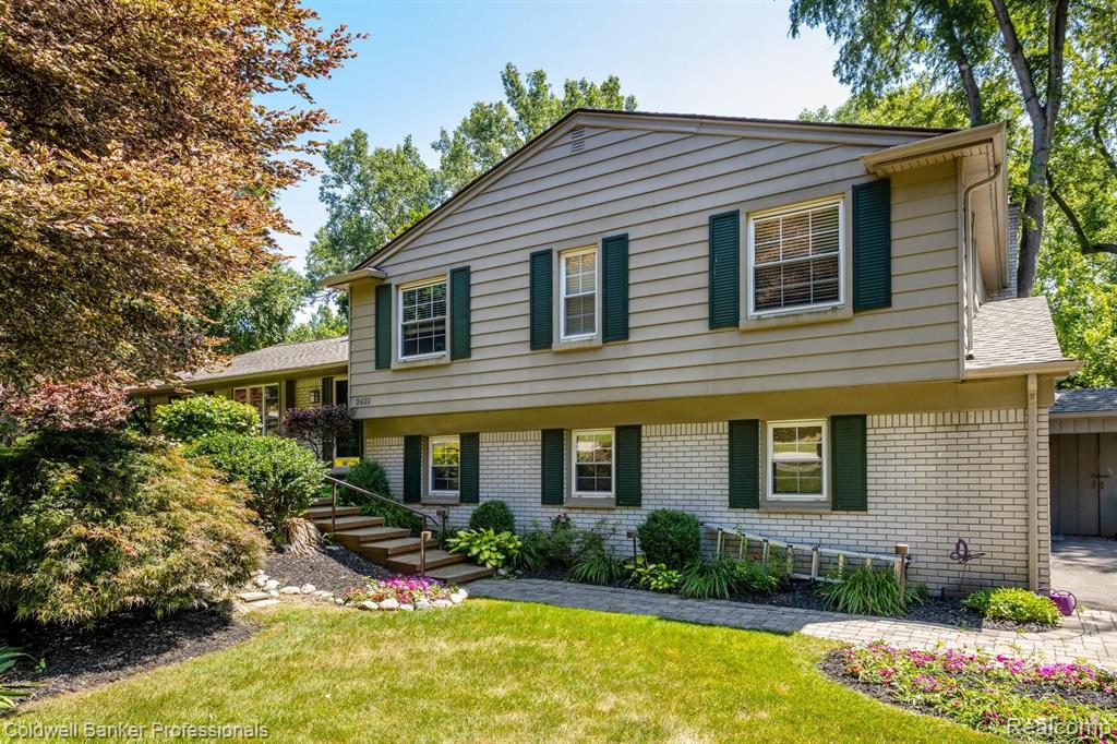 2623 Worcester Road West Bloomfield, MI 48323 - Photo 29 of 68