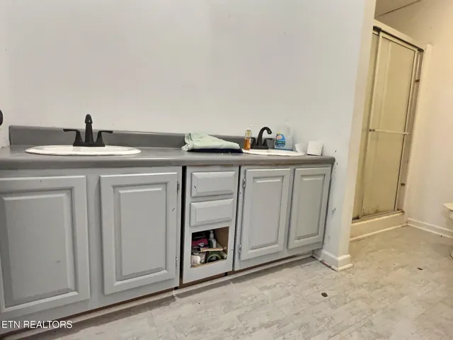 $429,900 | 275 Haven Lane, La Follette, TN 37766