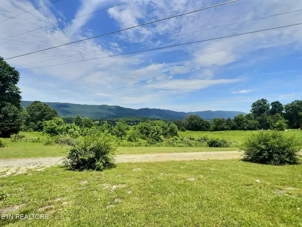 $420,000 | 275 Haven Lane, La Follette, TN 37766