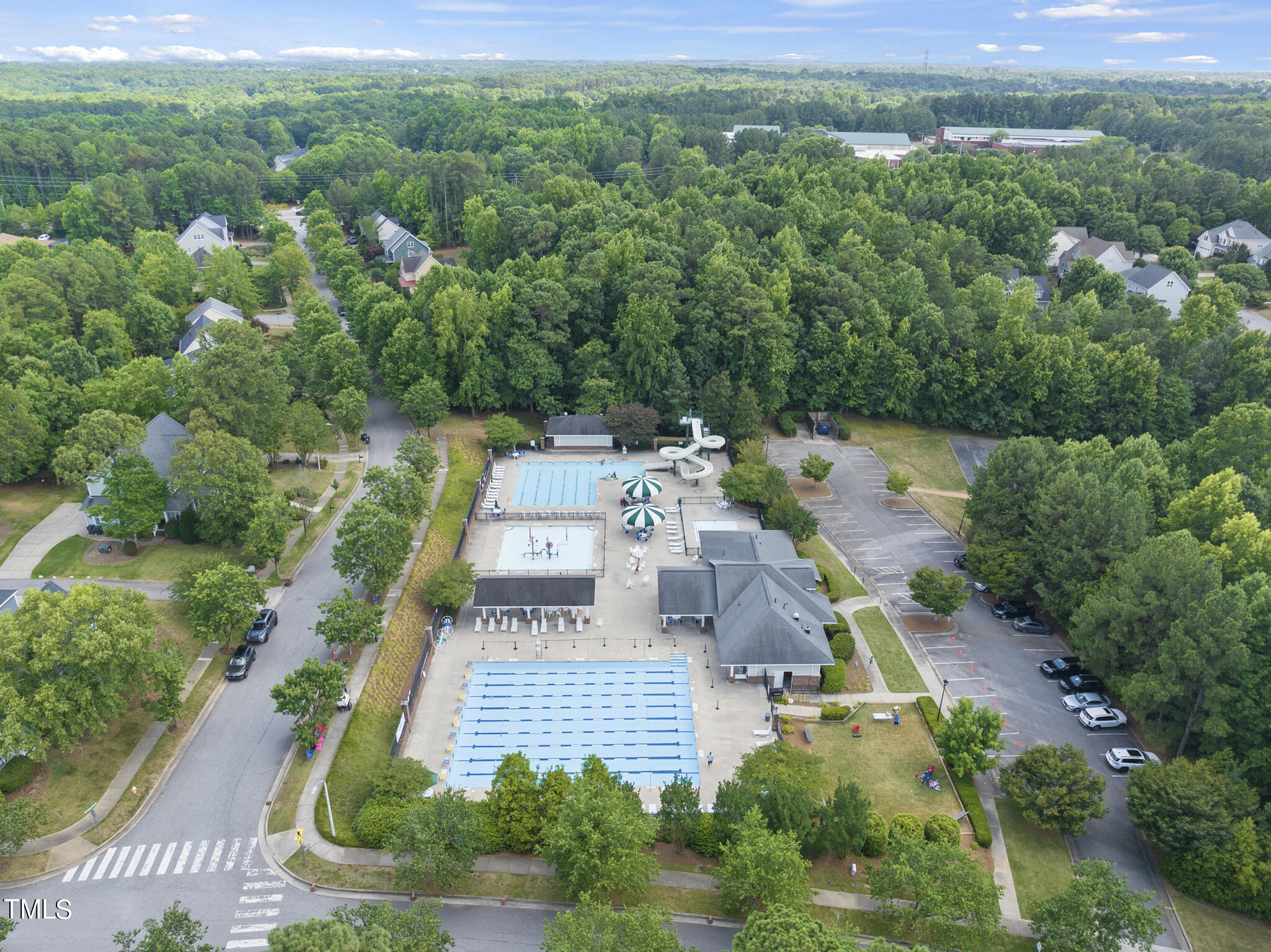 133 Kingsport Road Holly Springs, NC 27540 - Photo 8 of 46 DJI_20240625154326_0006_D