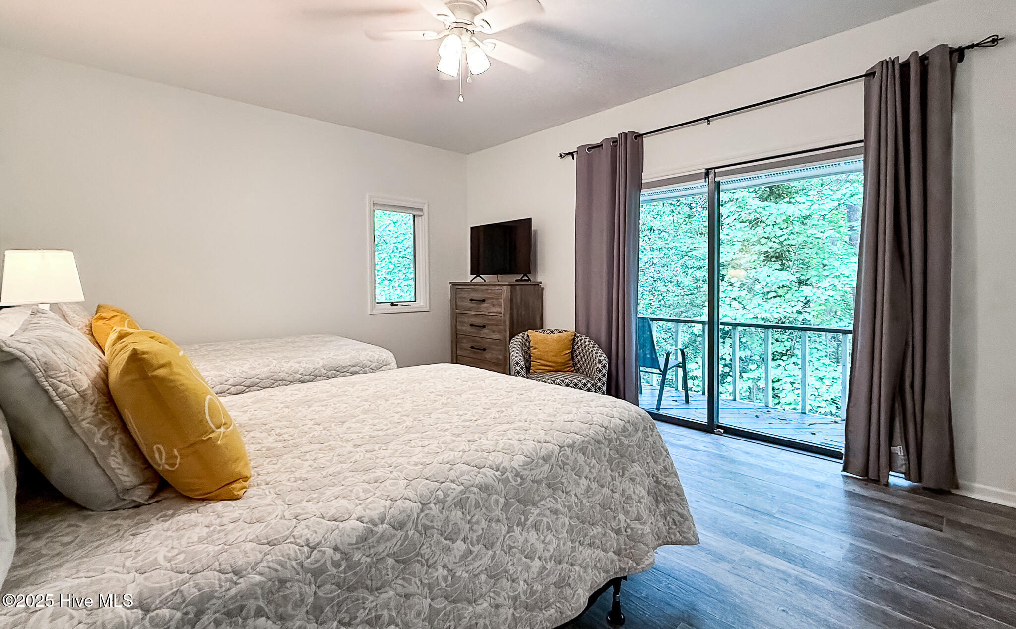 7 Inverness Place Pinehurst, NC 28374 - Photo 79 of 126 Guest Bedroom #2 (Main Level)