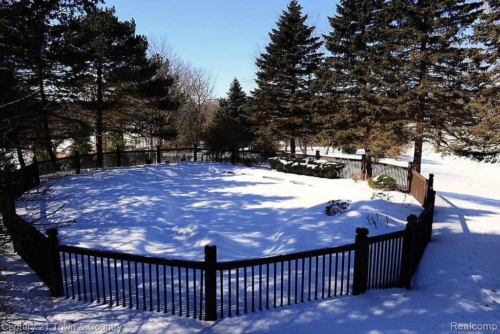 724 Stanford Circle Rochester, MI 48309 - Photo 43 of 50 Pool View from Deck 20.jpg
