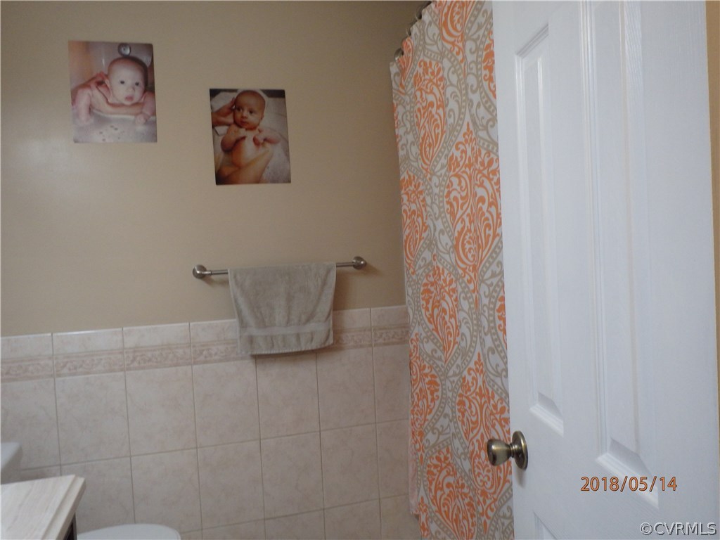 5036 Alberta Road Chesterfield, VA 23832 - Photo 20 of 20 a bathroom with a shower