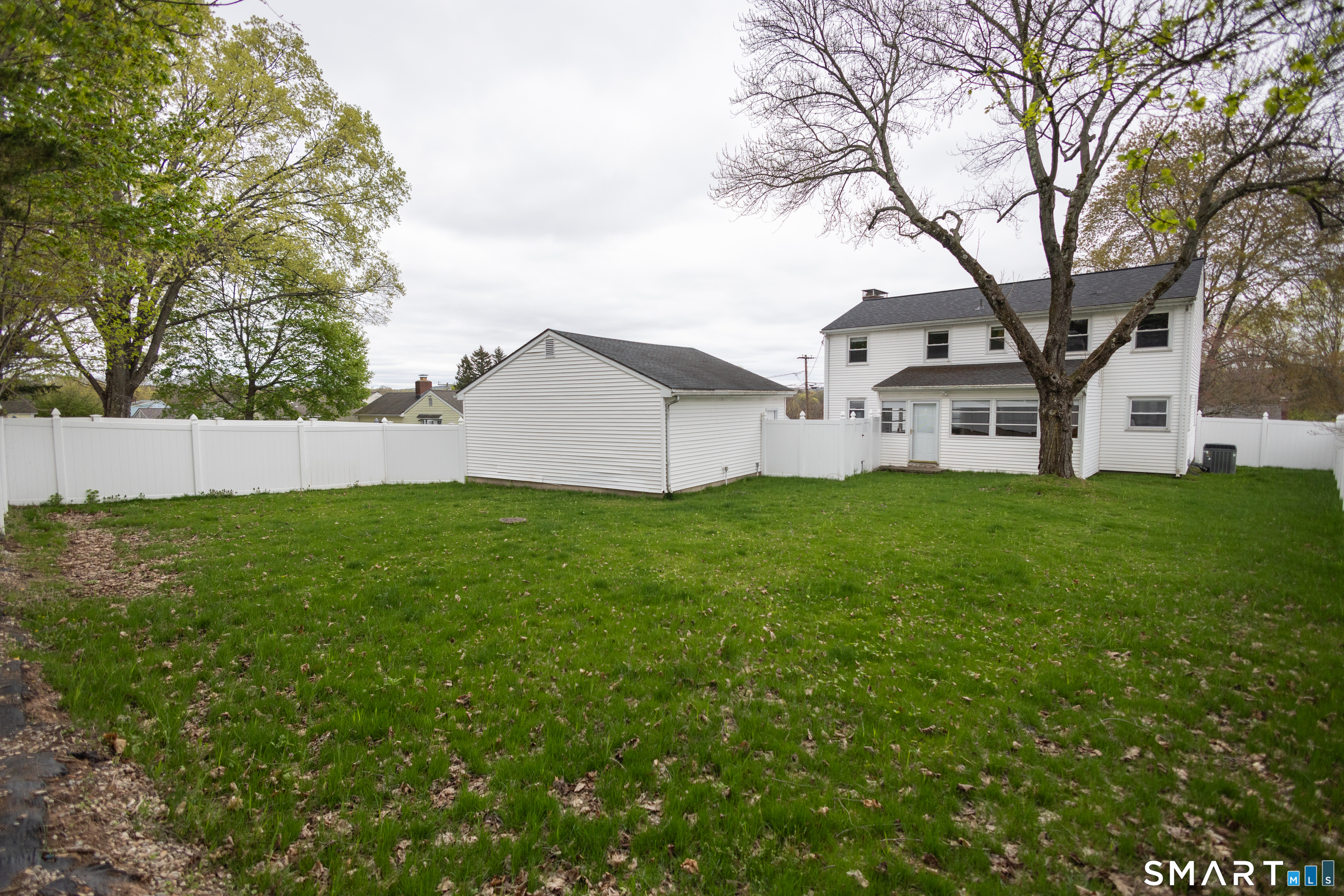83 Little Fawn Road Southington, CT 06489 - Photo 33 of 40 Fully fenced