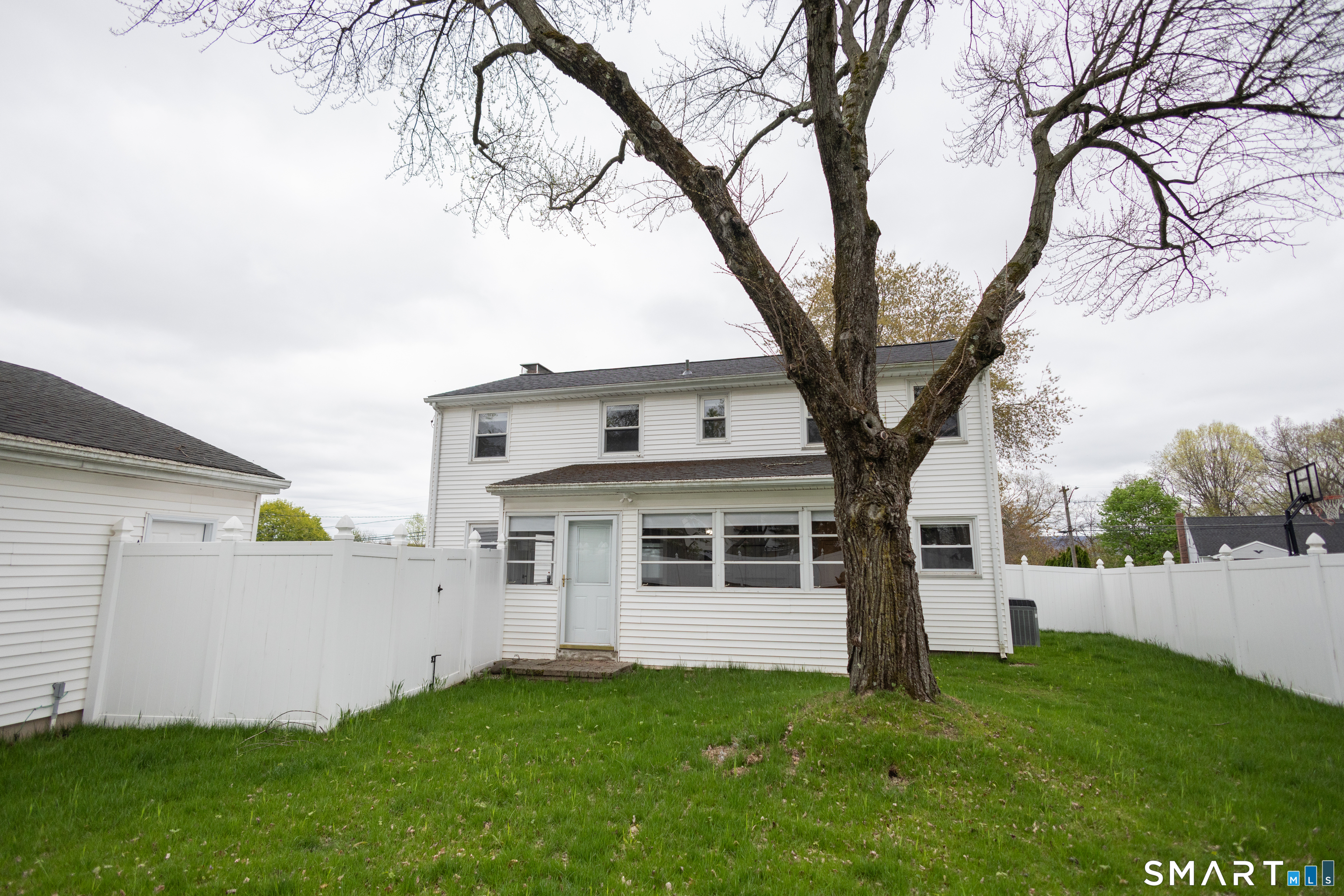 83 Little Fawn Road Southington, CT 06489 - Photo 35 of 40 Access to the driveway/garage or to the sunroom