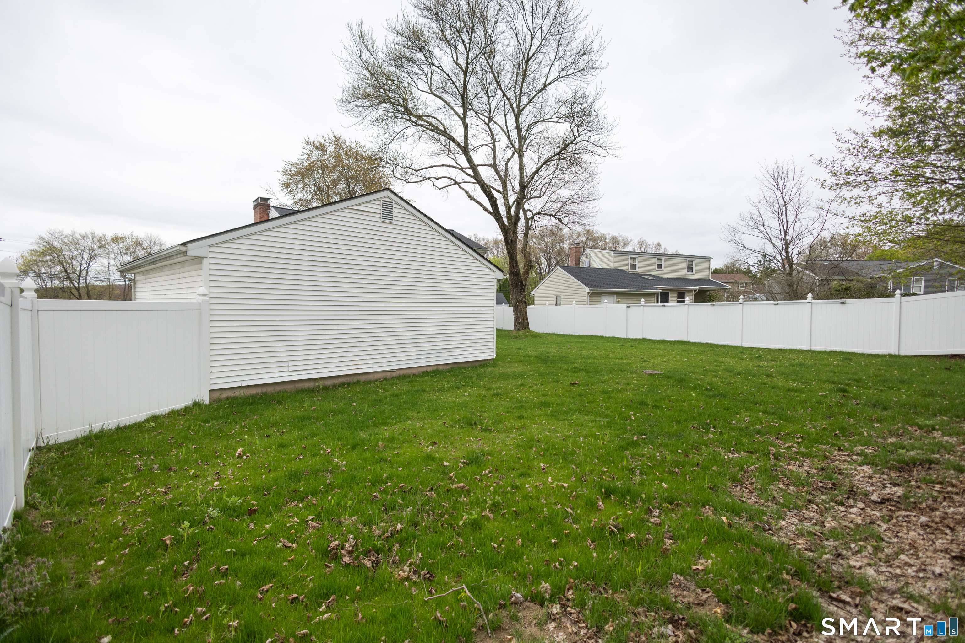 83 Little Fawn Road Southington, CT 06489 - Photo 36 of 40