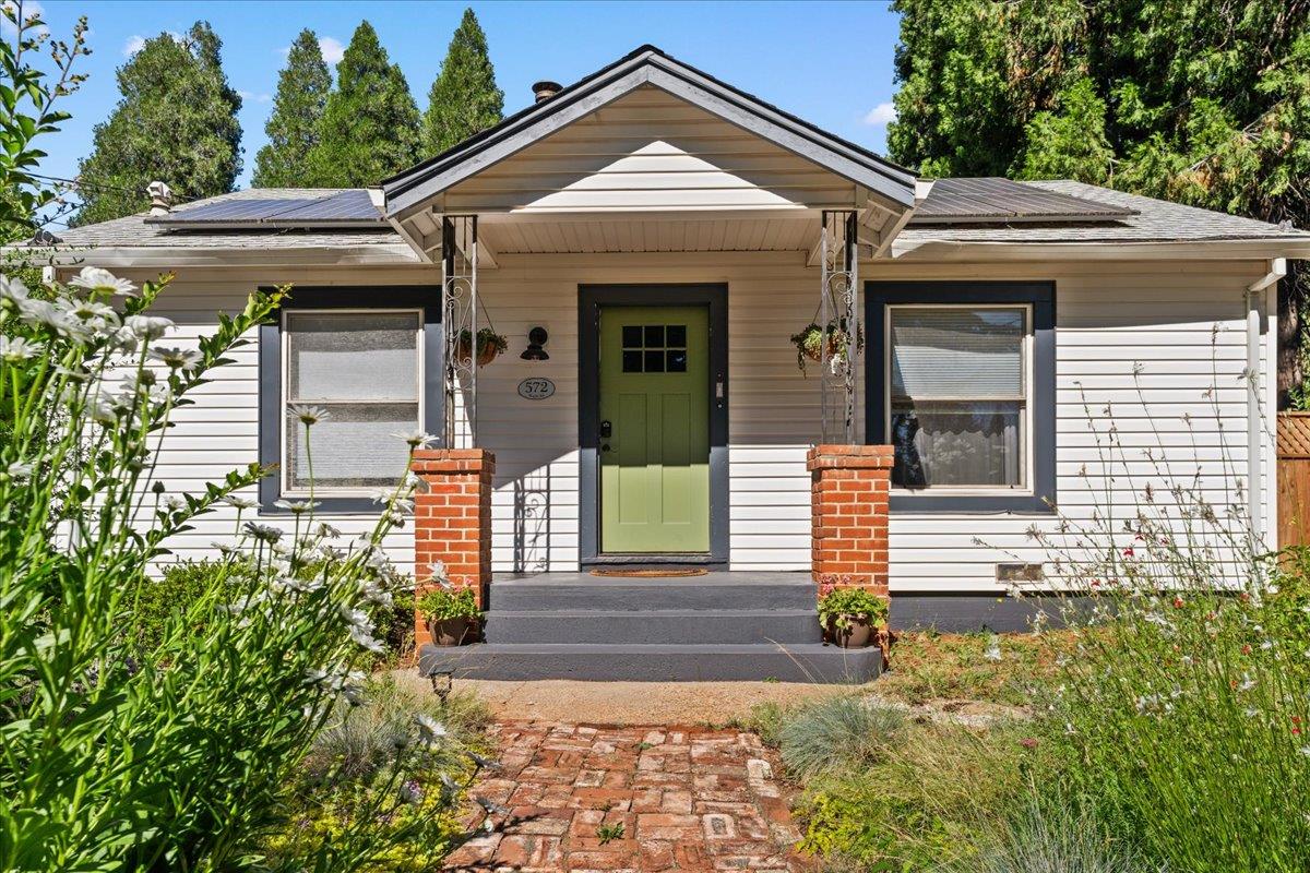 572 Blight Road Grass Valley, CA 95945 - Photo 1 of 1 Gallery Image 1