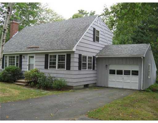 4 Deacon Road Yarmouth, ME 04096 - Photo 1 of 12 Exterior Front.