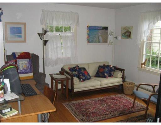 4 Deacon Road Yarmouth, ME 04096 - Photo 6 of 12 Den/Family/Great Room.