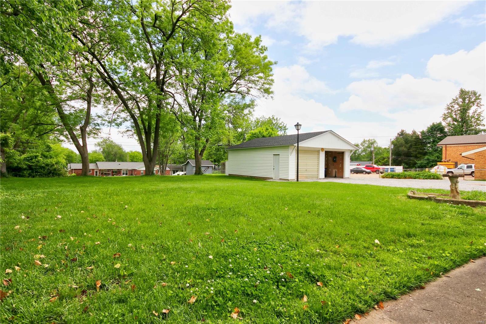 6862 Telegraph Road St. Louis, MO 63129 - Photo 5 of 35 Gallery Image 5
