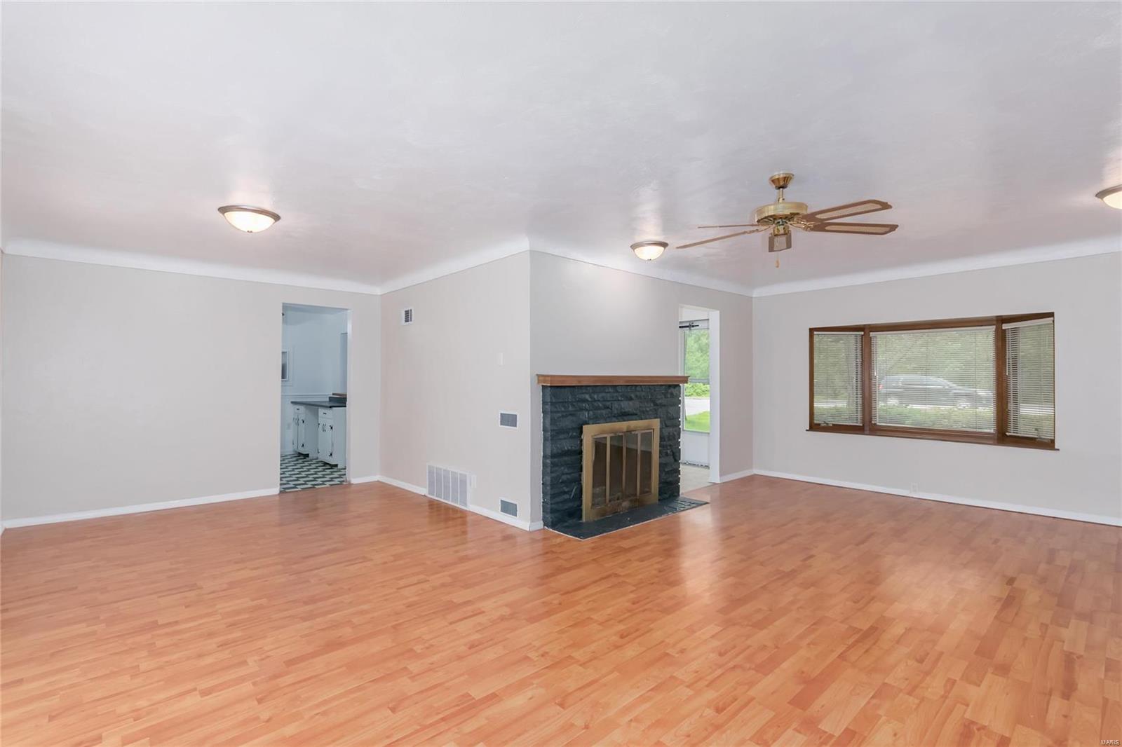 6862 Telegraph Road St. Louis, MO 63129 - Photo 7 of 35 Gallery Image 7