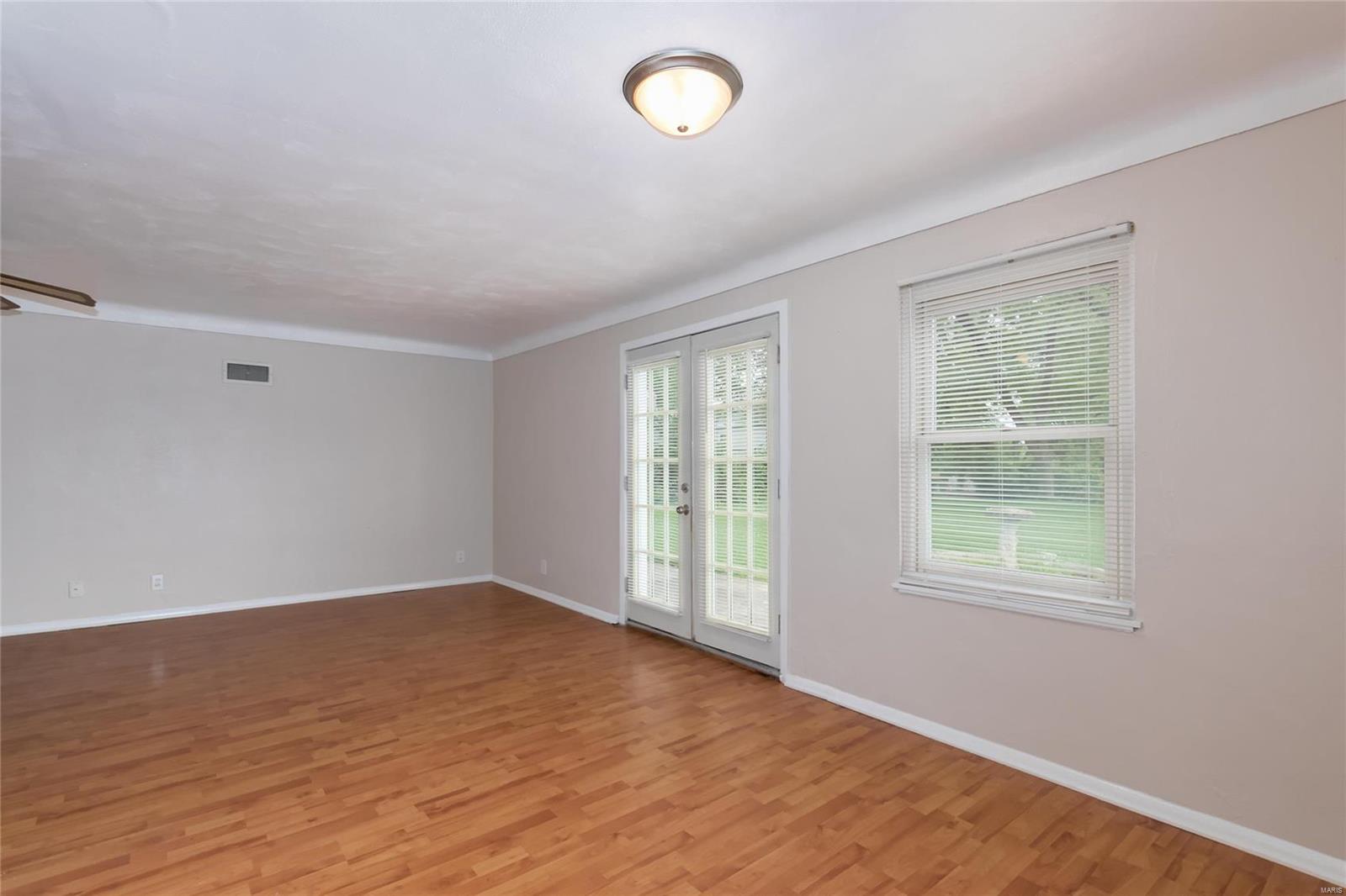 6862 Telegraph Road St. Louis, MO 63129 - Photo 9 of 35 Gallery Image 9