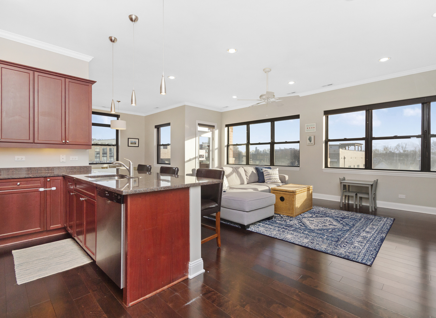 1908 West Irving Park Road, Unit 401 Chicago, IL 60613 - Photo 8 of 26