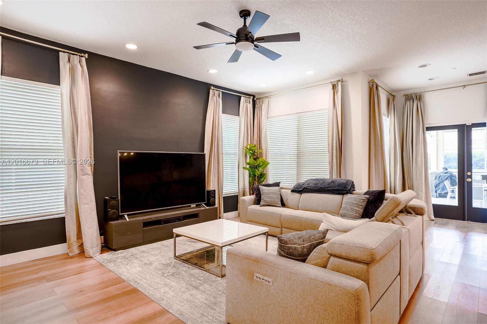 2575 Muirfield Terrace Homestead, FL 33035 - Photo 37 of 64
