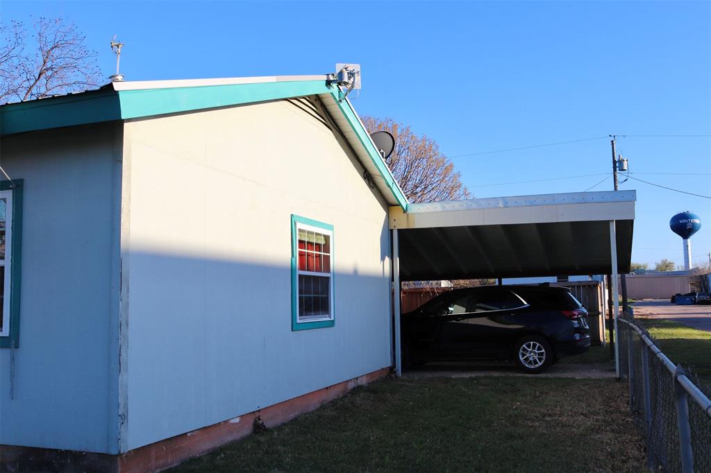 109 Novice Road Winters, TX 79567 - Photo 5 of 32 a car parked in front of a house