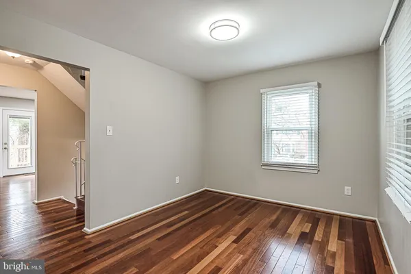 $3,000 | 5572 Kendrick Lane, Burke, VA 22015