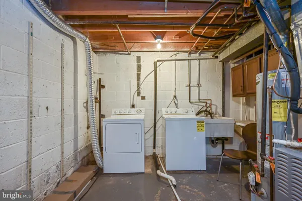 $3,000 | 5572 Kendrick Lane, Burke, VA 22015