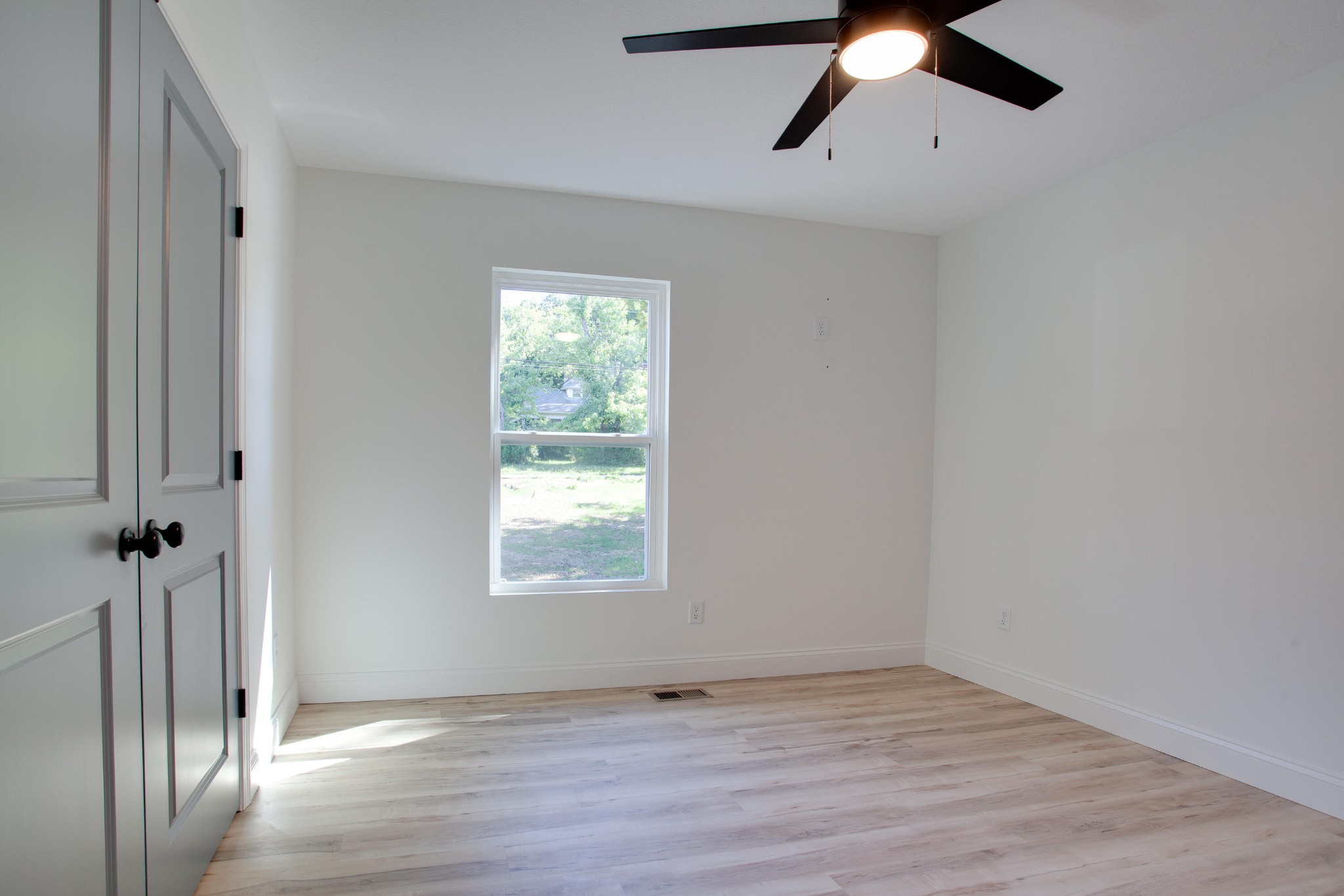 4233 Coster Road Knoxville, TN 37912 - Photo 19 of 24 Gallery Image 19
