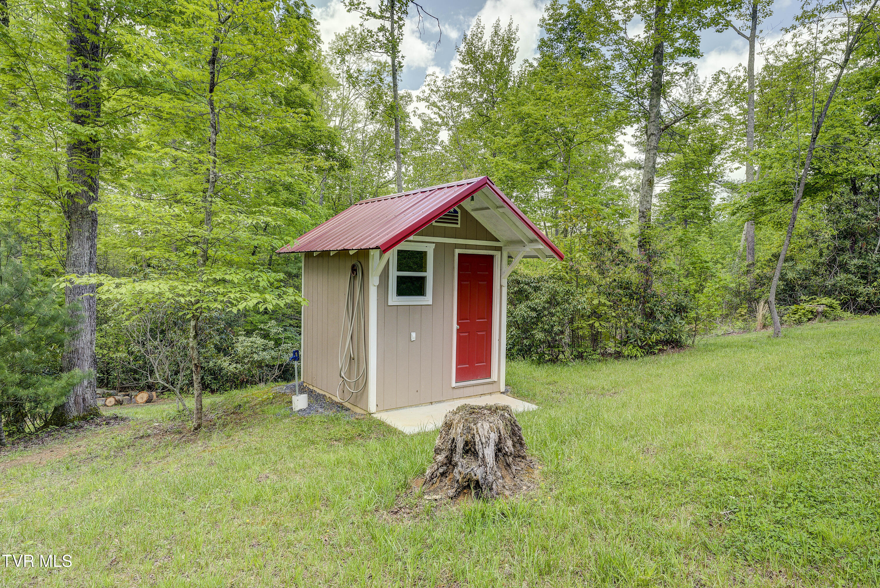 994 Fairview Road, Unit TR3 Hampton, TN 37658 - Photo 32 of 49 Fairview-18
