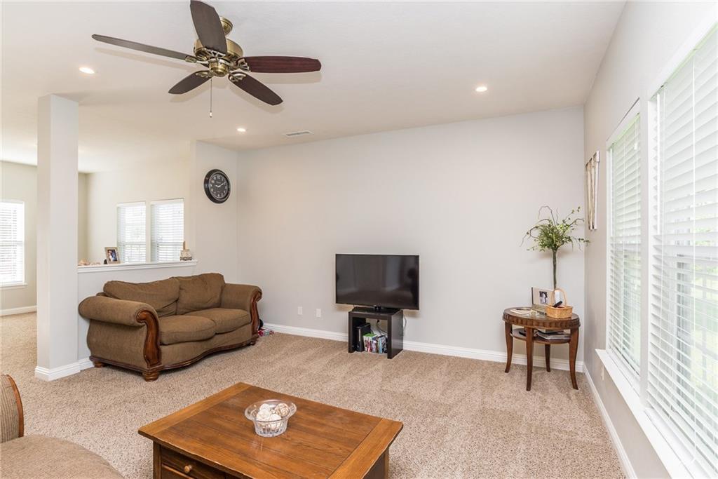 3418 Spring Wind Lane Indianapolis, IN 46239 - Photo 6 of 25 Gallery Image 6