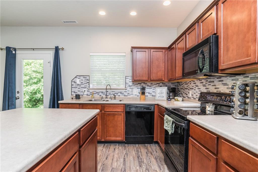 3418 Spring Wind Lane Indianapolis, IN 46239 - Photo 10 of 25 Gallery Image 10