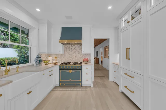 $9,995,000 | 318 Australian Avenue, Palm Beach, FL 33480