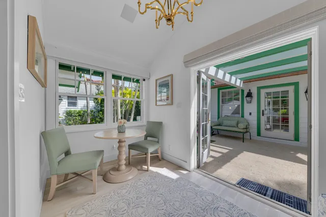 $9,995,000 | 318 Australian Avenue, Palm Beach, FL 33480
